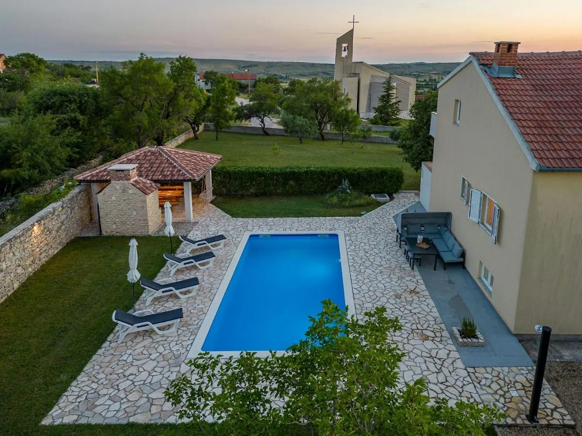 Villa Basil Zadarvillas Benkovac