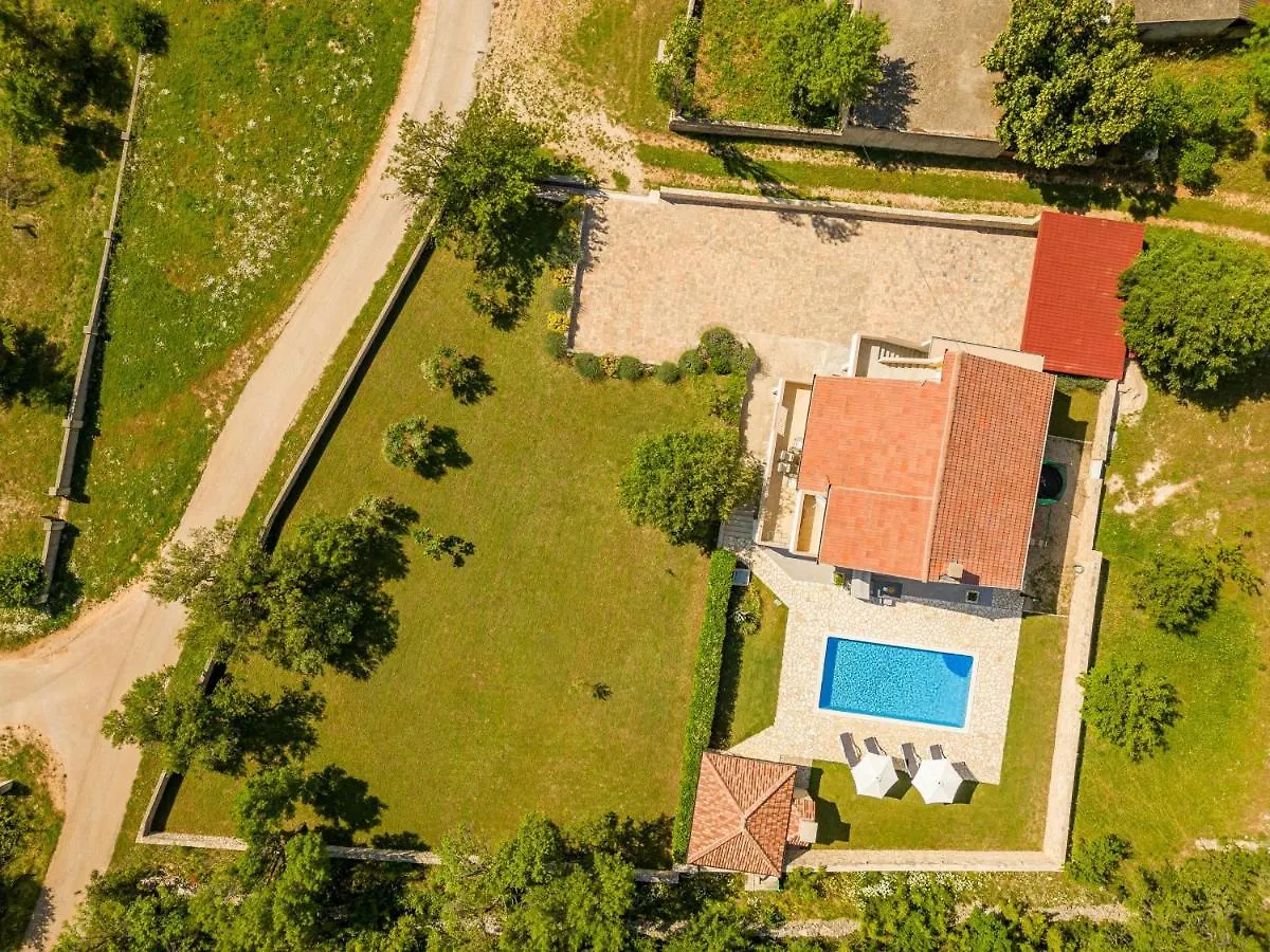 Villa Basil Zadarvillas بنكوفاتش